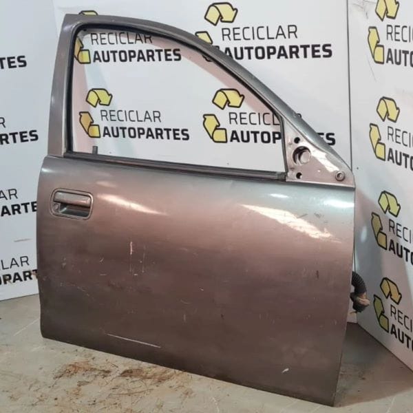 Puerta Delantera Derecha Chevrolet Corsa 3 Puertas