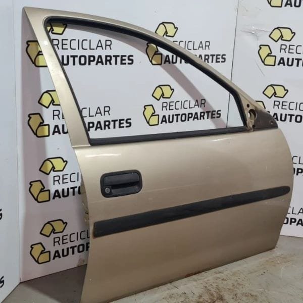Puerta Delantera Derecha Chevrolet Corsa 4/5 Puertas