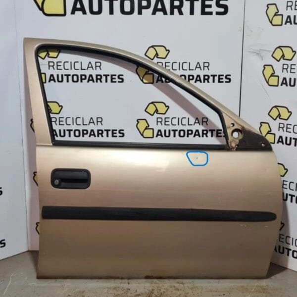 Puerta Delantera Derecha Chevrolet Corsa 4/5 Puertas