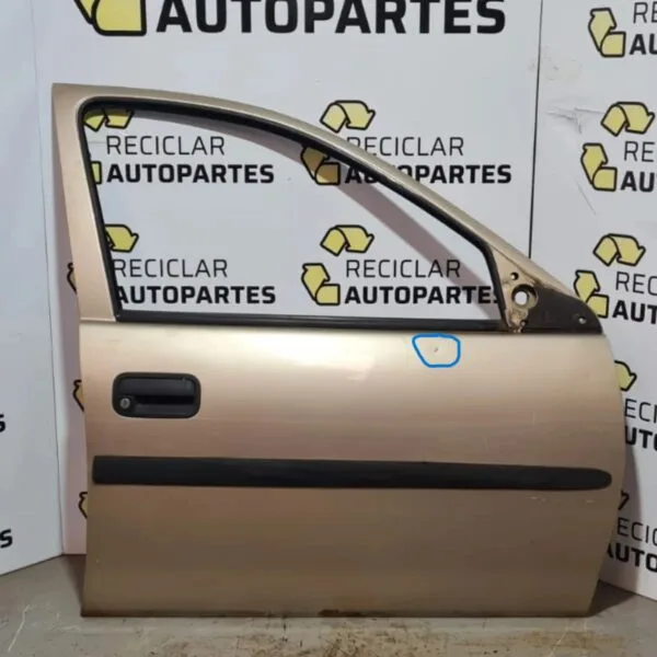 Puerta Delantera Derecha Chevrolet Corsa 4/5 Puertas