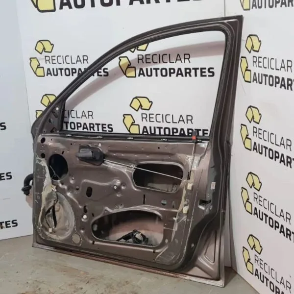 Puerta Delantera Derecha Chevrolet Corsa 3 Puertas