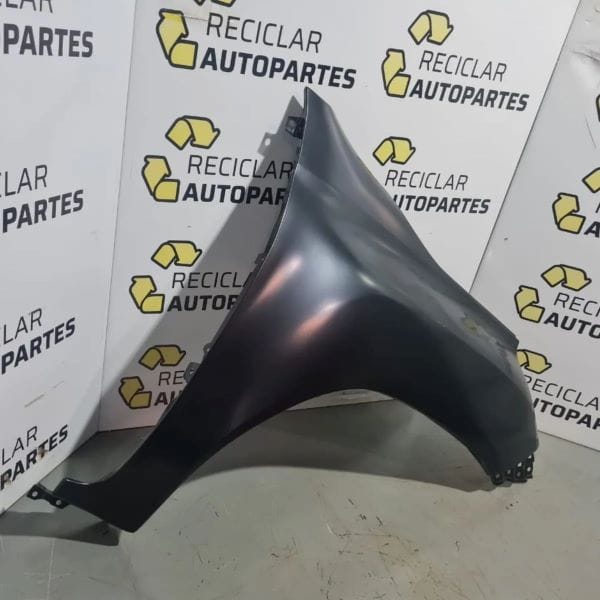 2 Guardabarro Derecho Toyota Hilux 2016-2022