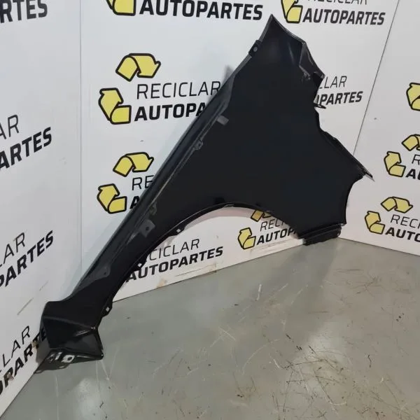 Guardabarro Delantero Izquierdo Con Agujero Toyota Hilux Dx 2016-2024