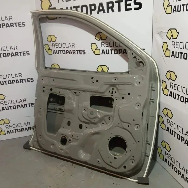 Puerta Delantera Izquierda Nissan Frontier Np300 2015-2020