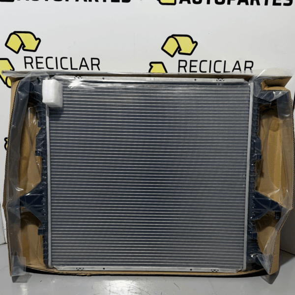 2 Radiador Volkswagen Amarok 2.0 MT (2010-2016)