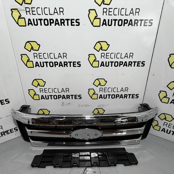 Grilla Central De Paragolpes Cromada Ford Ranger (Modelos 2013 - 2016)