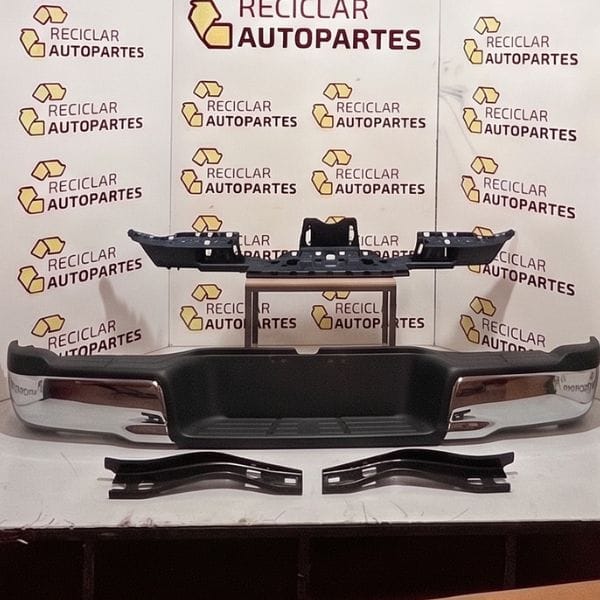 Paragolpe Trasero Completo con Soportes Toyota Hilux (2016 - 2019) – Sin Sensores