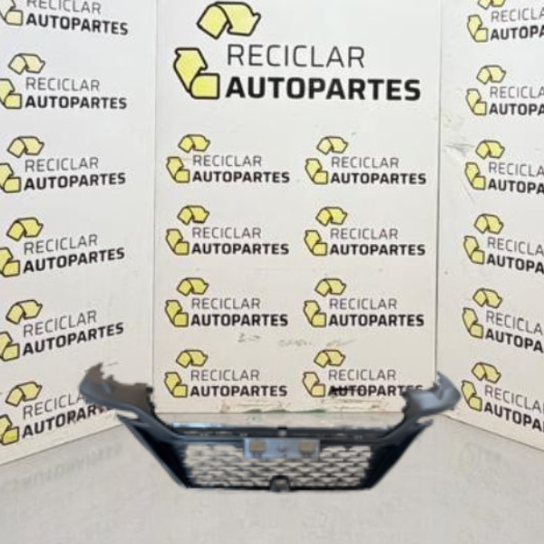 Rejilla Central Paragolpe Delantero Toyota Hilux SW4 DIAMOND 2020-2026