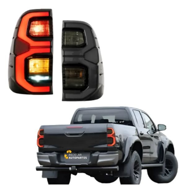Faro Trasero Izquierda Toyota Hilux 2022-2026 LED FUME